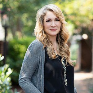 Meet your Posher, Janet